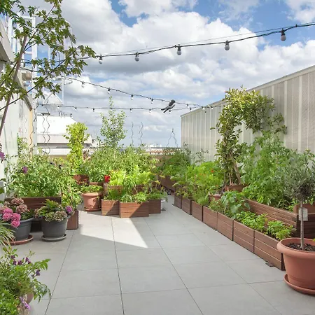 The People - Bercy Hostel