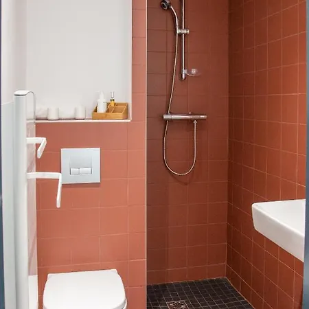 The People - Bercy بيت شباب *