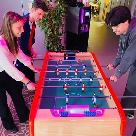 The People - Bercy 호스텔