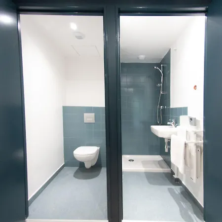 The People - Bercy פריז