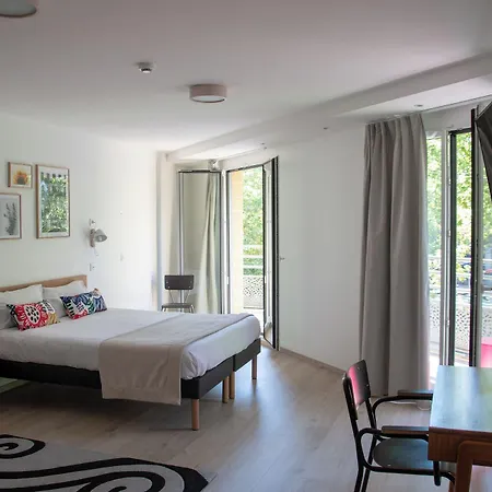 אכסניה The People - Bercy