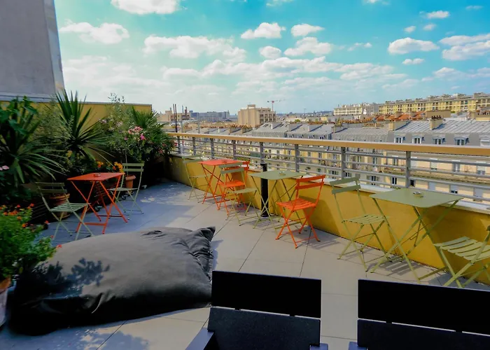 The People - Bercy 파리