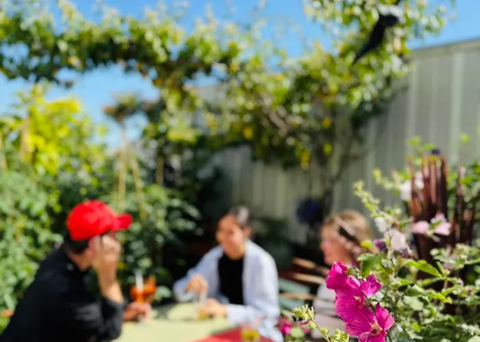 The People - Bercy 파리