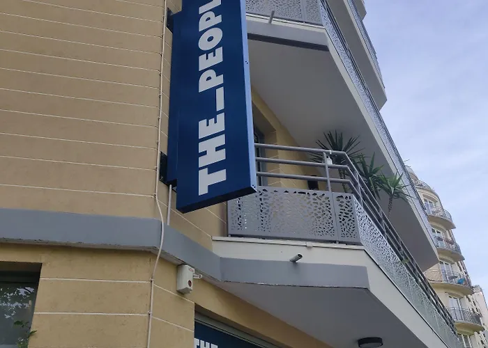 The People - Bercy 호스텔