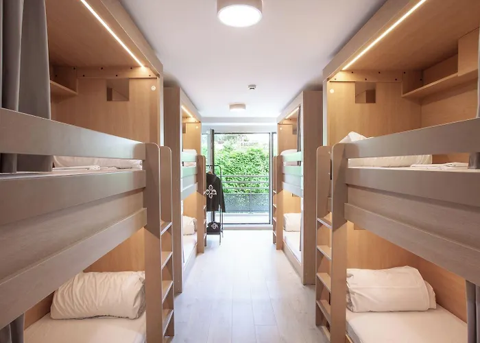 The People - Bercy 파리